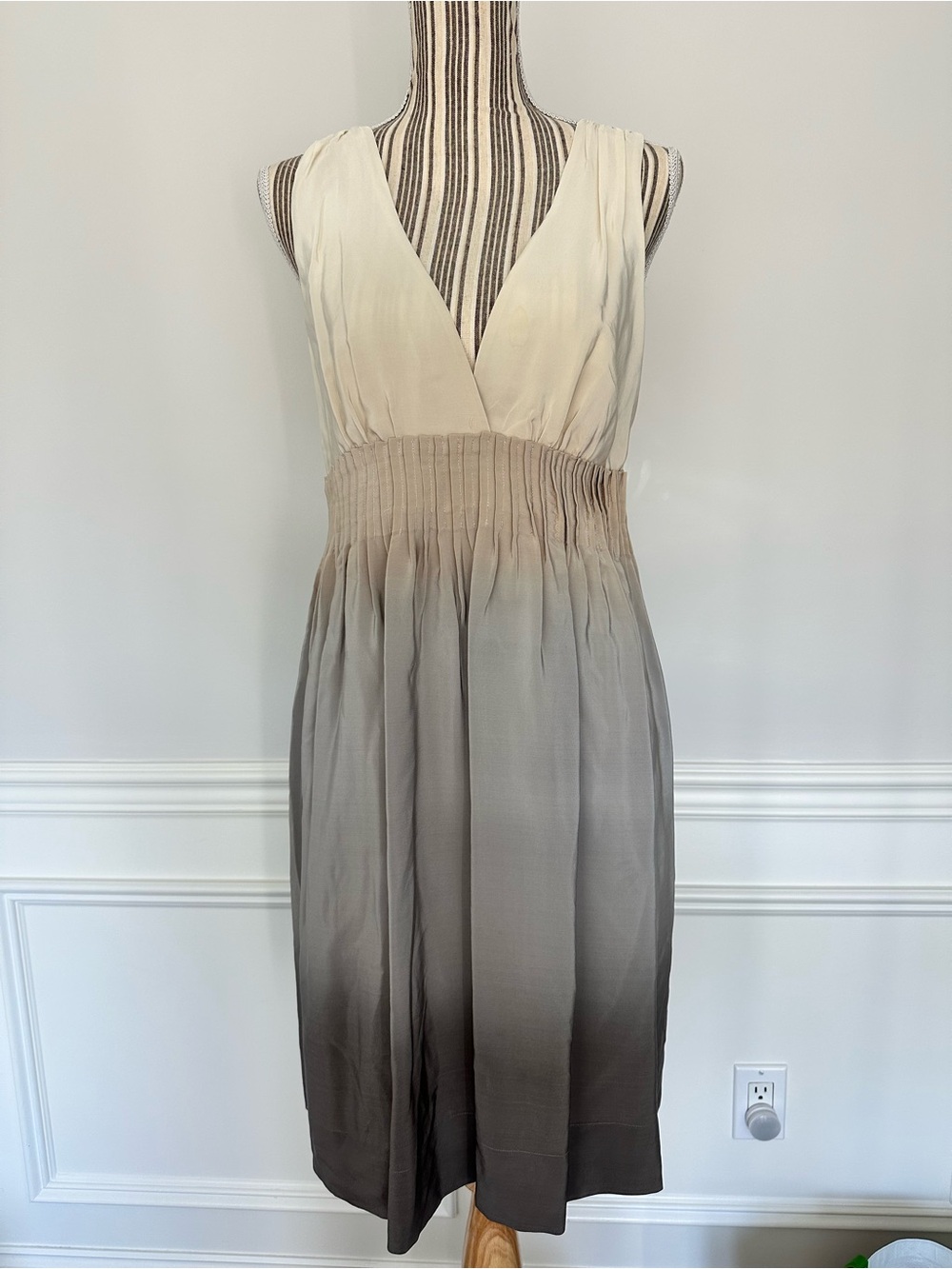 Matty M 100% Silk Ombré Smocked Waist Midi Dress M